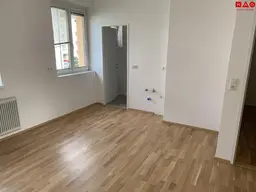 Erholsames Wohnen in zentraler und dennoch naturnaher Grünlage! Bezaubernde 2-Zimmer-Wohnung mit allen Vorteilen einer Top-Infrastruktuf! Sofort verfügbar!