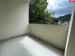 Sanierte Familienwohnung mit Loggia