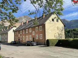 4 Wohneinheiten für nur € 94.500 – 184 m² Wohnfläche in Eisenerz