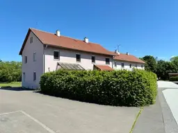 Wunderschöne 4-Zimmer-Maisonettewohnung mit Garten und Carportparkplatz - Komplett unterkellert - geförderte Miete - 4 Zimmer 