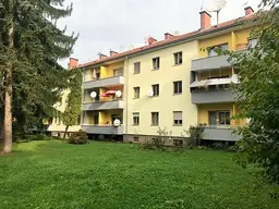 Lichtdurchflutete - 2-Zimmer-Wohnung im 2. Obergeschoss mit Balkon - geförderte Miete - 2 Zimmer 