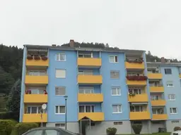 Große 3-Zimmer-Wohnung mit Balkon in Waldnähe zu vermieten - geförderte Miete - 3 Zimmer 