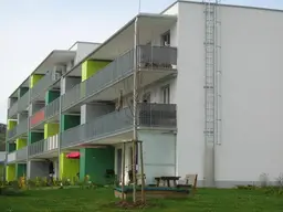 Sonnige 4-Zimmer-Wohnung im Obergeschoss mit großem Balkon - geförderte Miete ODER geförderte Miete mit Kaufoption - 4 Zimmer 