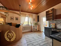 Großzügige 123 m²-Wohnung mit Garten und Garage