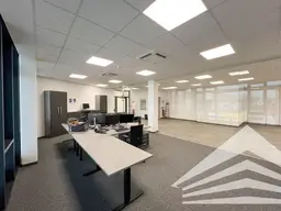 750m² Bürofläche im modernen Steyregg Business &amp; Medical Center an der B 3!
