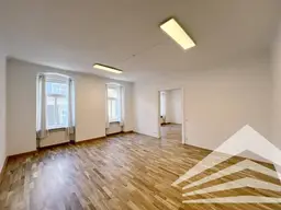 Neu saniertes Altbaubüro in der Marienstrasse!
