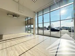 Moderne Geschäfts- bzw. Verkaufsfläche im FMZ-Dietach zu mieten - TOP 2