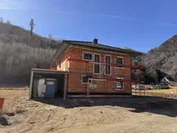 Erlebe Luxus: NEUBAU Einfamilienhaus in 9751 Sachsenburg, 5 Zimmer, 139 m², Terrasse, Stellplatz, Carport, 2 WCs, 2 Bäder, SCHLÜSSELFERTIG!!!