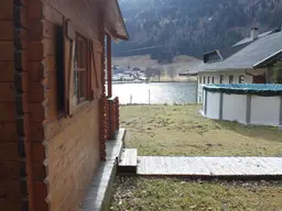 Großzügige Liegenschaft am Afritzer See mit direktem Seezugang und 180°-Panoramablick – ca. 4.600 m² Grundstück