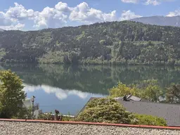 NEUER PREIS Moderne Wohnung mit wunderschönem Seeblick, inklusive Möbeln und Carport!