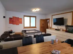 Interessante Liegenschaft in Strassen - Einfamilienhaus und Mehrparteienhaus zu verkaufen