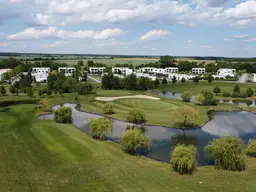 ++Wohnen wo andere Urlaub machen,das Chalet am Golfplatz unmittelbar neben der Therme Lutzmannsburg++