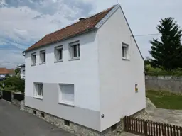 + Einfamilienhaus mit Riesengrundstück, Doppelgarage und großer Sonnenterrasse, direkt neben Oberpullendorf zu kaufen! +