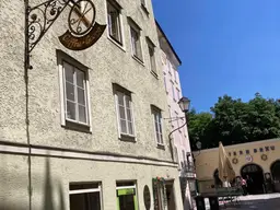 Salzburg Stadtzentrum Wohn- und Geschäftshaus im historischen Badergässchen, 380 qm Wohnnutzfläche