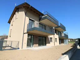 Idyllische 4-Zimmer-Wohnung mit Garten