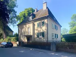 Charmante 2,5-Zimmer-Dachgeschosswohnung in zentraler Lage/ Riedenburg