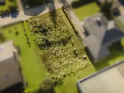 Voll aufgeschlossenes Baugrundstück am grünen Stadtrand