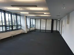 helle, hochwertige Bürofläche bei U-/S-Bahn-Station Handelskai