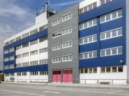 Modernes Büro in Bürohaus, kostenlose Stellplätze