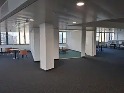 tolles Neubaubüro, Erstbezug, energieeffizientes Gebäude, Stellplätze, beste ÖV-Anbindung, Besprechungsräume