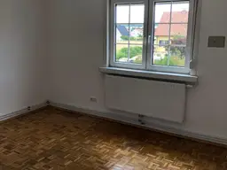 2 Zimmer-Wohnung in 2-Familienhaus zu vermieten, Gartenteil, sehr ruhige schöne Lage