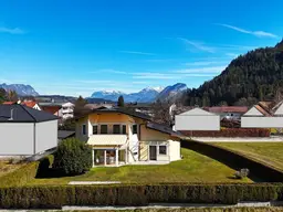 KUNDL - Luxuriöses Landhaus für Ihre Familie - 5 Zimmer, Balkon, Terrasse, Wintergarten und sehr viel Grünfläche
