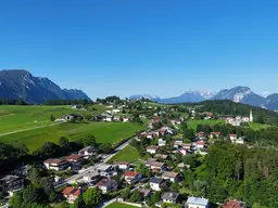 BREITENBACH am Inn - Großzügiges Einfamilienwohnhaus mit Terrasse, Balkon, Keller, Garage, zwei Carports, Garten, Gartenhaus, Geräte- und Holzschuppen