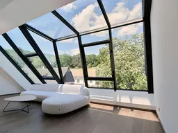 3 Zimmer Dachgeschosswohnung inkl. Einbauküche und Dachterrasse mit Blick in die Weinberge