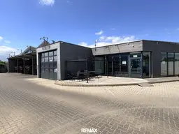 Gastronomiefläche bei Tankstelle mit Gastterrasse – ideale Frequenzlage