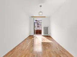 Vier Zimmer, ein Zuhause!
