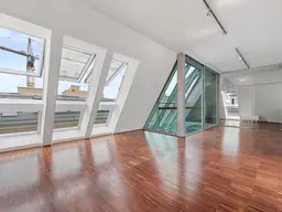 5-Zimmer-DG-Maisonette mit Wintergarten und Terrasse