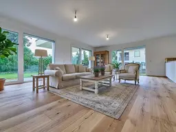 • NEU • ca. 152,50 m² WNFL / 5 ZIMMER • ZIEGELMASSIV / SCHLÜSSELFERTIG / ERSTBEZUG • GARTEN / TERRASSE / 2 BALKONE • TOP-LAGE •