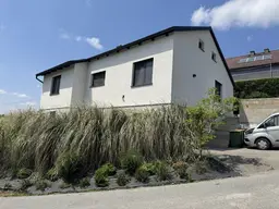 Charmantes Einfamilienhaus mit großem Garten und Ausbaupotential in Raaba bei Graz
