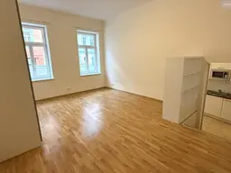 U4 Nähe - besonderer Grundriss (2 Eingängen, 2x Bad/WC) mit Terrasse
