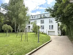 Super-ruhige, großzügig geschnittene Neubauwohnung mit Blick ins Grüne (angemessener Mietzins)!!!
