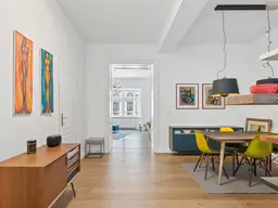 Stilvoll renovierte Altbauwohnung im 3.Bezirk. Citynaher Lifestyle mit besonderem Flair.