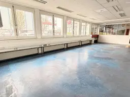 Günstiges Kleinbüro mit Gemeinschaftsflächen im CONCORDE BUSINESS PARK