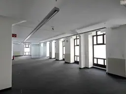 Fantastisches ECKLOKAL - direkt bei U3 Kardinal-Nagl-Platz - Ideal als Praxis!
