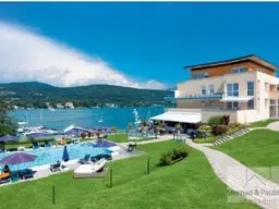 Luxuriöse Seeblick Wohnung im Herzstück von Velden - Pool und exclusiver Seezugang