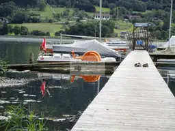 Gartenwohnung mit Urlaubsflair | Privater Seezugang &amp; Hallenbad | Bodensdorf