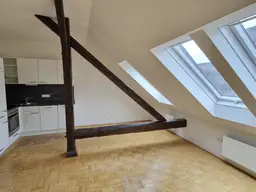 Schöne Dachgeschosswohnung, 2-Zimmer plus Wohnküche - ab sofort - zu vermieten!