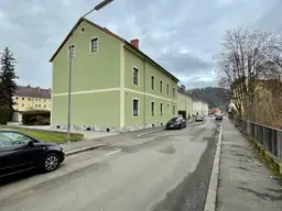 günstiges Anlageobjekt, zum selbst sanieren 1,5-Zimmer Mansardenwohnung IMS IMMOBILIEN KG