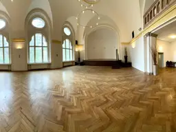schöner großer Saal im sanierten Altbau / Leoben / IMS Immobilien KG