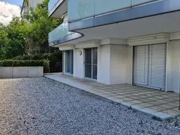 Stilvolle Gartenwohnung für gehobene Ansprüche - 4 Schlafzimmer, 4 Bäder!