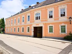 GESAMTPAKET MIT ANLAGEPOTENTIAL! 4 Wohneinheiten und noch mehr!