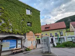84m2 IM ORTSKERN VON LOSENSTEIN MIT GARTEN !