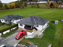 CHARMANTER BUNGALOW IN ZENTRALER LAGE MIT GROSSEM GARTEN