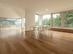 Residieren Sie in einer der besten Lagen Wiens! Traumhafte loftartige Maisonettenwohnung mit 2 Terrassen, Cottage-Ruhelage mit Panoramablick Richtung Wien!