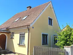 Über 2.500m² Bauland-Kerngebiet mit Einfamilienhaus und Garten mit Altbaumbestand in Gemeinlebarn, Gemeinde Traismauer, zu kaufen