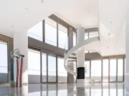 DANUBEFLATS: 4-Zimmer-Wohnung auf höchstem Niveau